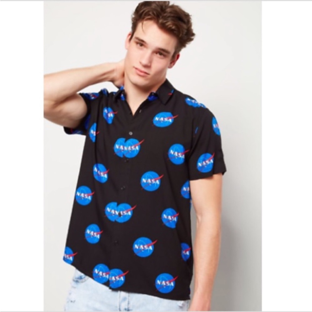 NASA Space & Planets Logo Print Short Sleeve Button Down Shirt